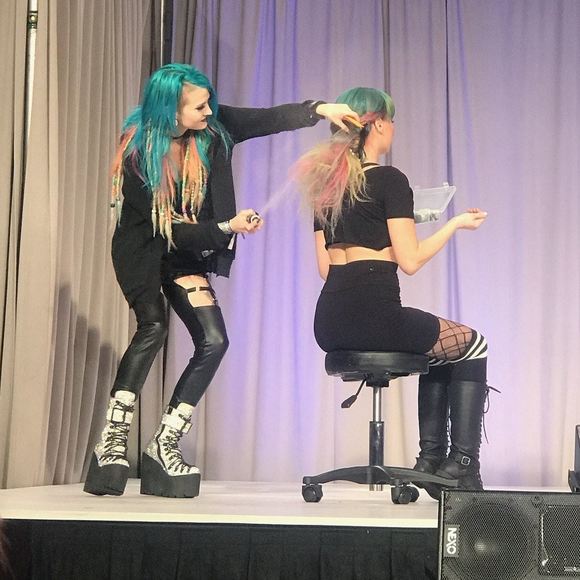 Meet your Posher, Dana - Picture 1 of 1